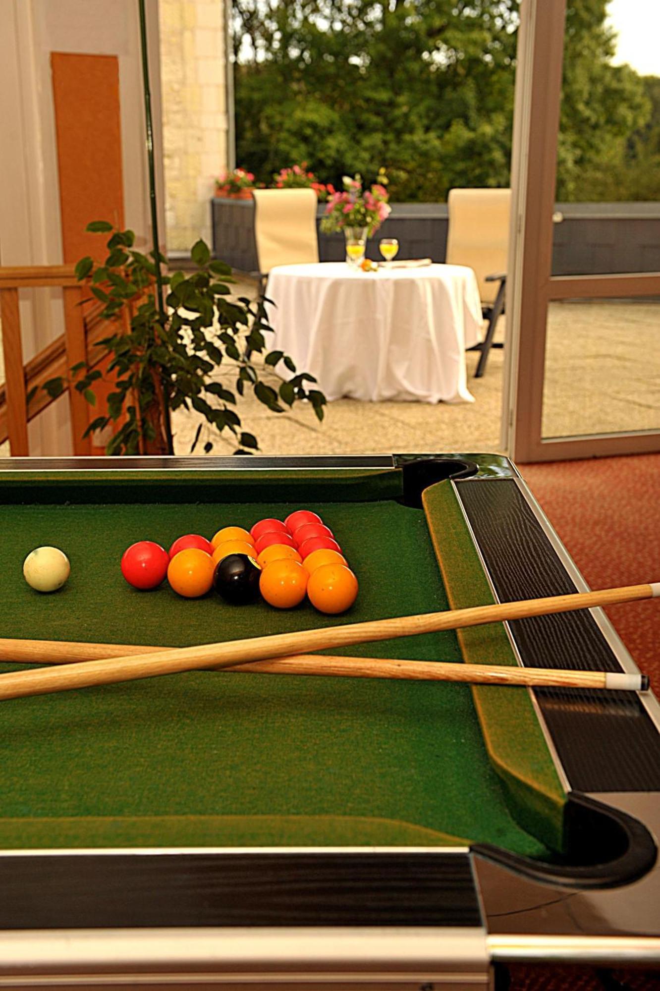Logis Hotel Le Relais Du Moulin Valençay Екстериор снимка